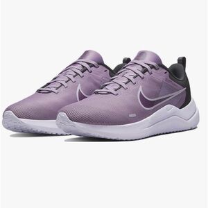 Nike Womens Downshifter 12 Amethyst Wave shoes.
